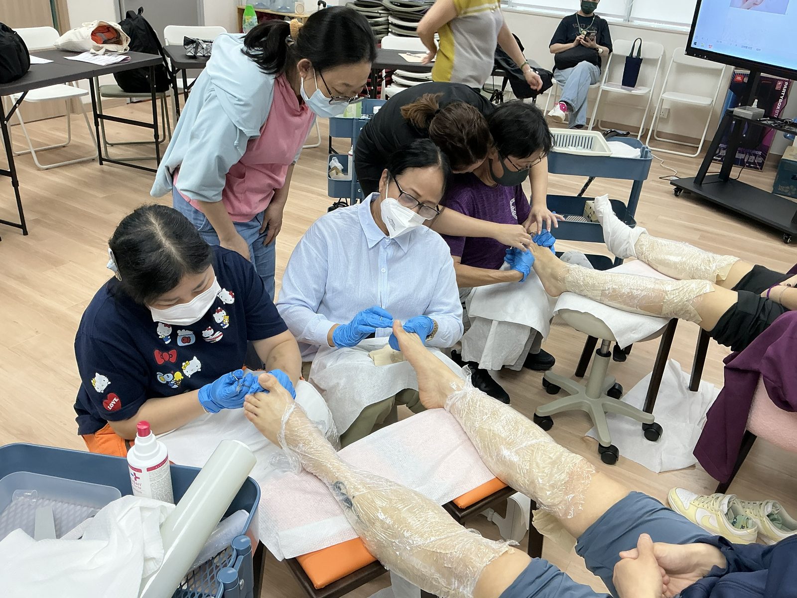 趾甲修復及護理證書課程 — 課堂實況