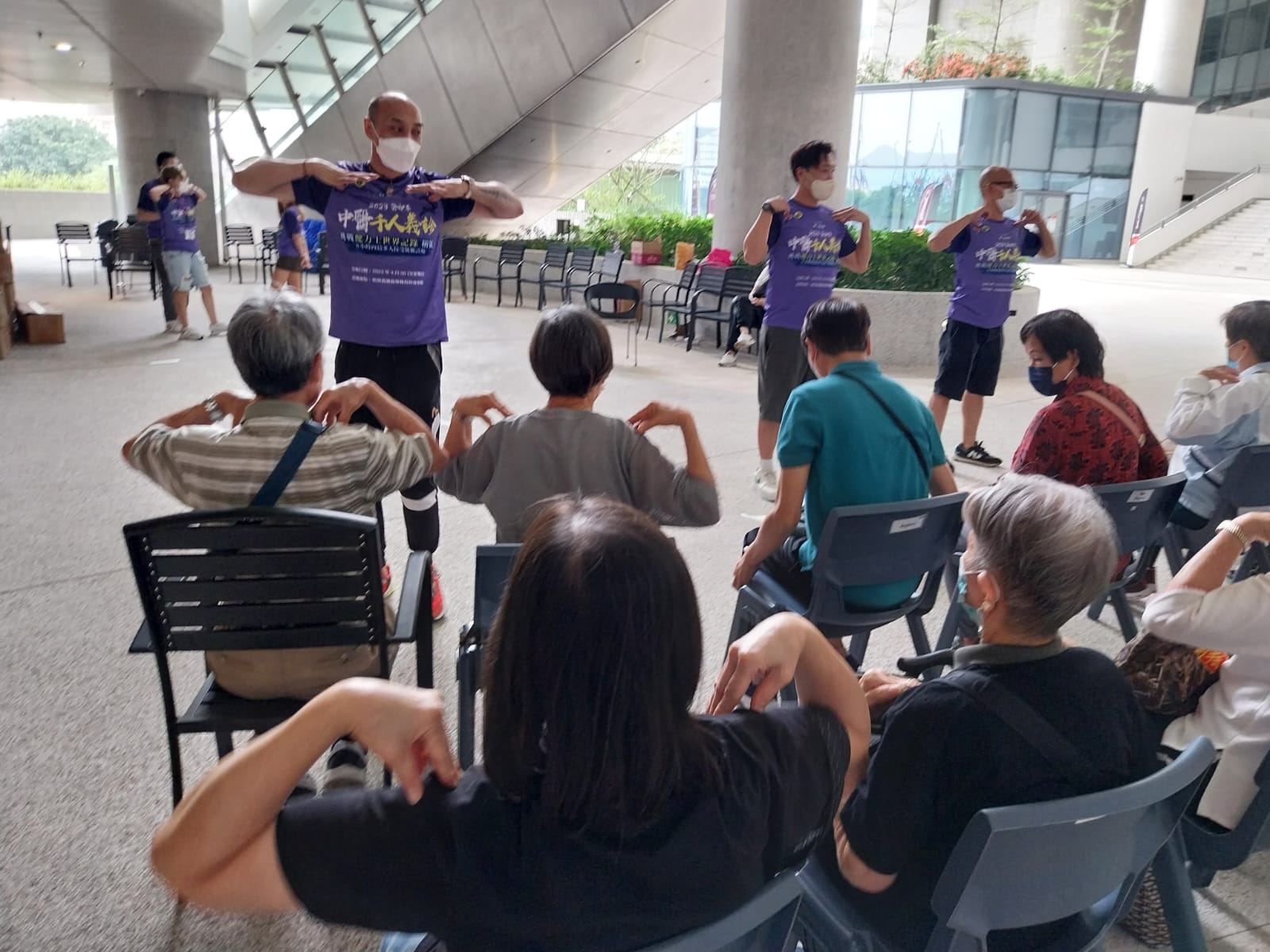千人義診 – 學院帶領學員義工服務2023 — 活動相片